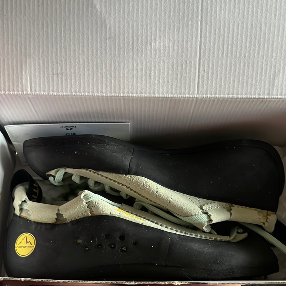 Brand new mythos climbing shoes, women’s 6.5